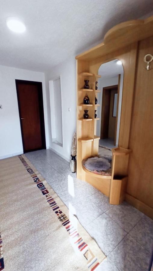 Apartman Adna Kulen Vakuf Exterior photo