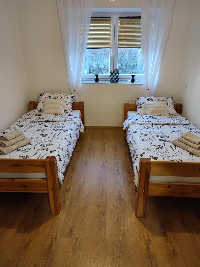 Apartman Adna Kulen Vakuf Exterior photo