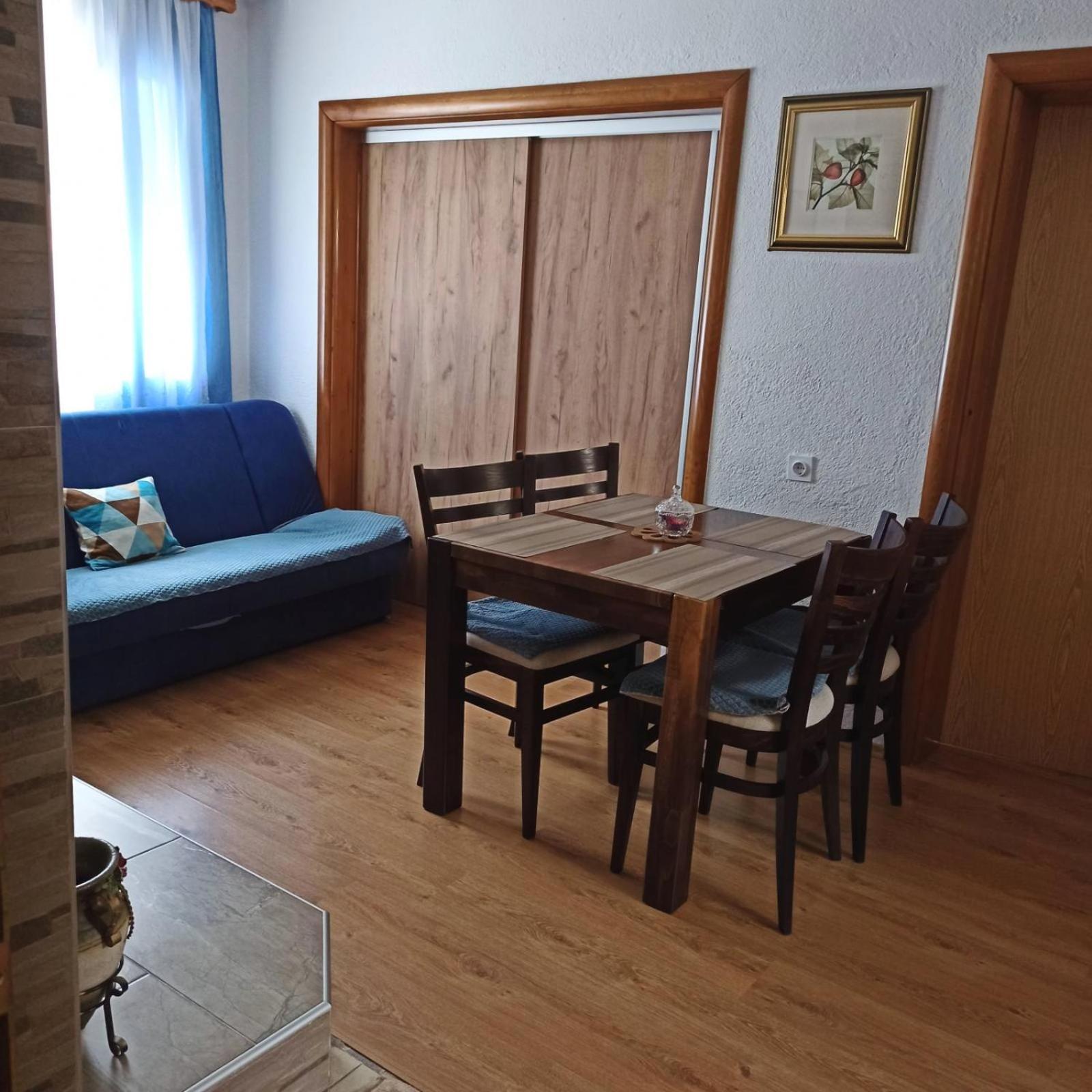 Apartman Adna Kulen Vakuf Exterior photo